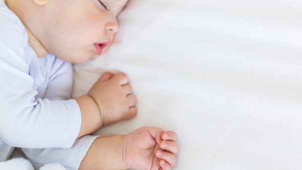 四个月宝宝缺钙的表现都有哪些 出现这5种症状要及时进行补钙