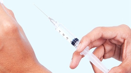 必看！新冠疫苗紧急接种30答，全在这儿