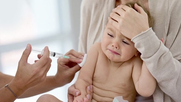 宝宝有湿疹能打疫苗吗？需要结合病情