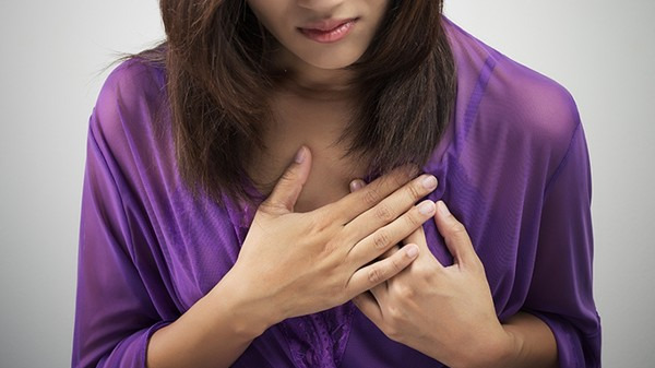 60%的乳腺肿瘤是自己发现的 如何自己检查乳房