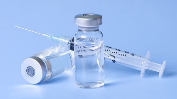 官方确认阿斯利康疫苗或致血栓，但“益处大于风险”