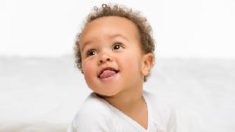 婴儿牙齿发育过程中要注意什么 婴儿牙齿发育过程中有什么症状