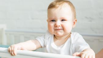 婴儿头越大越聪明 婴儿头围的标准是什么？