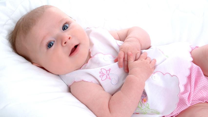 婴儿经常有习惯性的擦腿动作