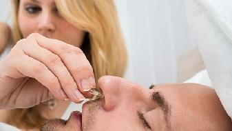 微整形注射玻尿酸隆鼻安全吗？