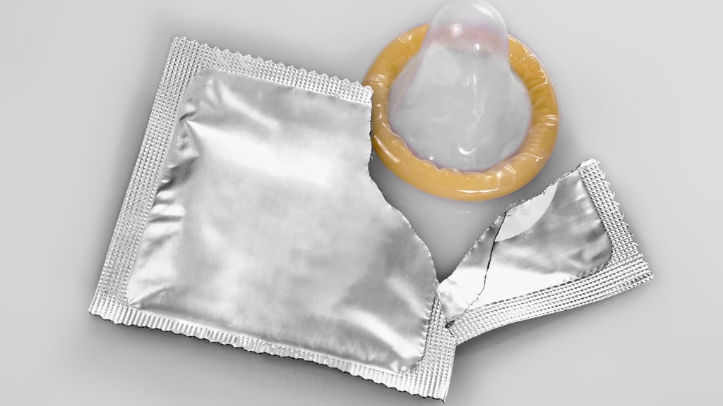 使用避孕套的优缺点 使用避孕套最常见的误区