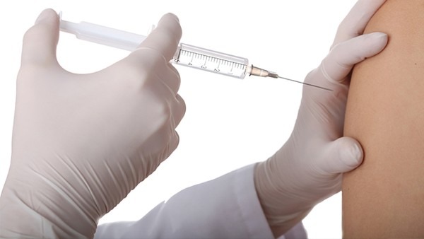 注射新冠疫苗的人可以接触吗 接触打了疫苗的人会感染吗