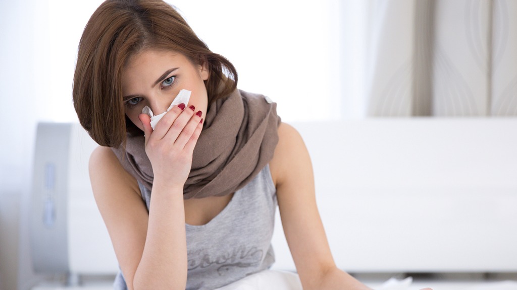 普通感冒发烧与新冠有联系吗，感冒发烧和新冠肺炎的区别