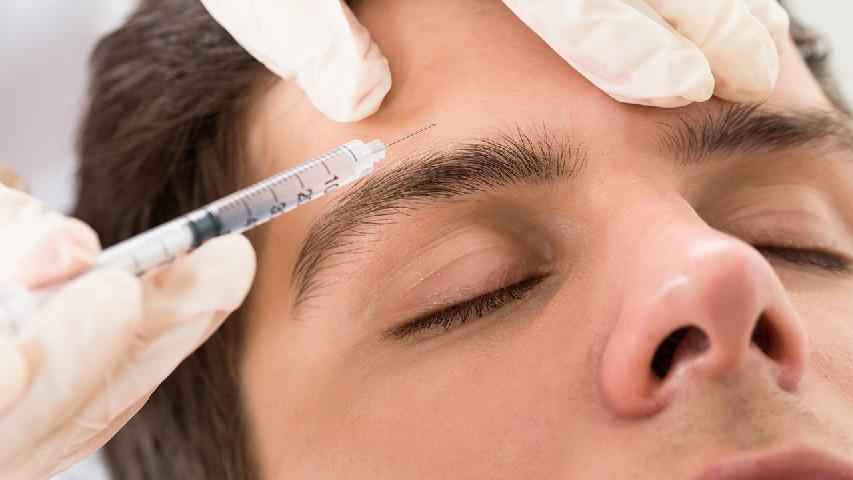 新冠肺炎肺部初期表现是什么 发热是感染新冠病毒吗