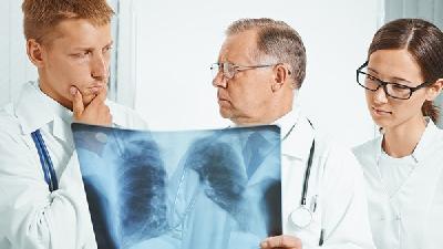 肺癌化疗期的5种消化道不良反应 该怎么应对