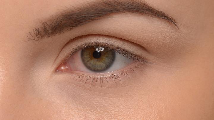 角膜炎的患病率比拟近视眼   导致的原因有哪些
