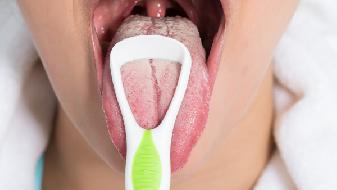 宝宝长牙期间要怎么清洗？长牙期间适合吃什么