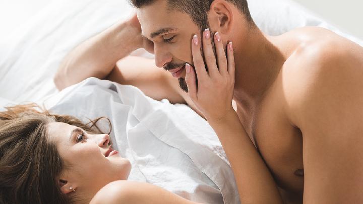 性爱中男人爱流汗是体虚吗？这是一种误解