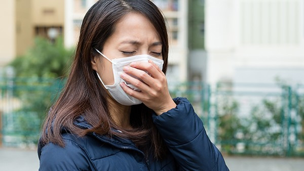 美国科学家称 戴上新型口罩能检测新冠病毒 2015年已开始研究？
