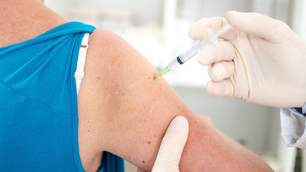 直接注射新冠病毒测试疫苗效果 这是最危险的临床测试方法