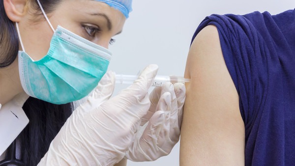 国产新冠疫苗去年年底已经上市  研发路段上彻底告一段落