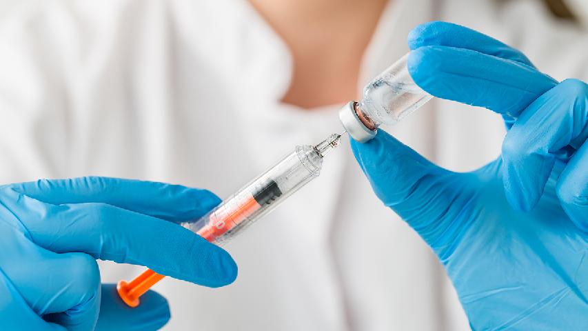 武汉新冠灭活疫苗扩产目标 新冠疫苗二期投产预计10亿剂