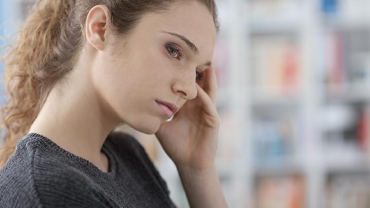 女人做爱性交疼痛是怎么回事？可以借助润滑油改善性生活吗