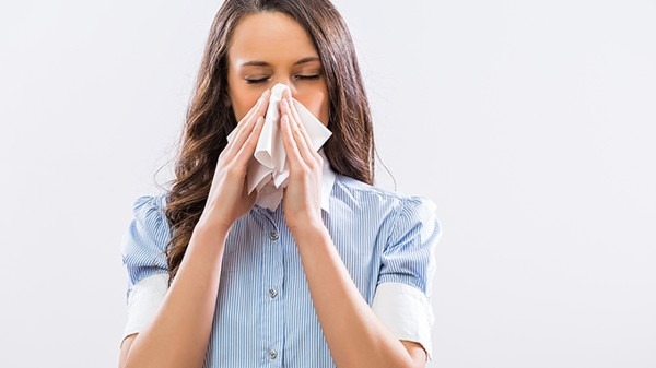 哮喘有哪些常见症状？哮喘的发病因素有哪些
