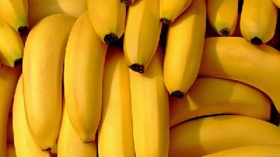 吃香蕉有什么好处 为什么吃完香蕉不要扔香蕉皮