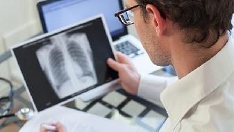 甲状腺患者可以接种新冠疫苗吗？甲状腺疾病的症状有哪些
