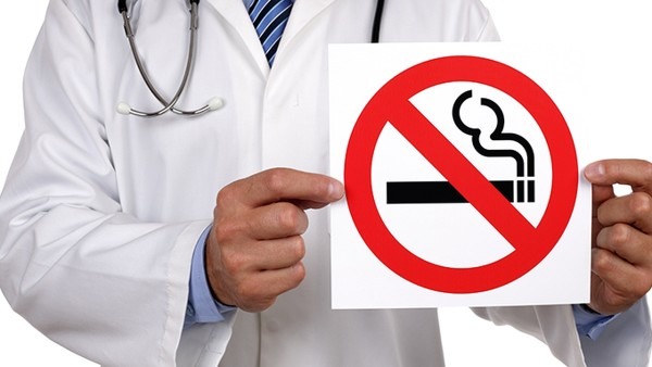 二手烟的危害为什么更大 专家告诉你二手烟对身边人的危害