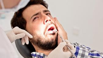 牙痛发作时怎么用药呢