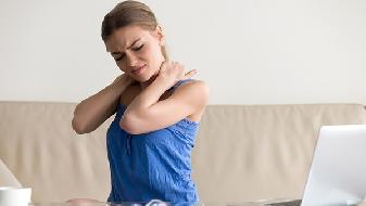 引发肩周炎的病因有哪些？
