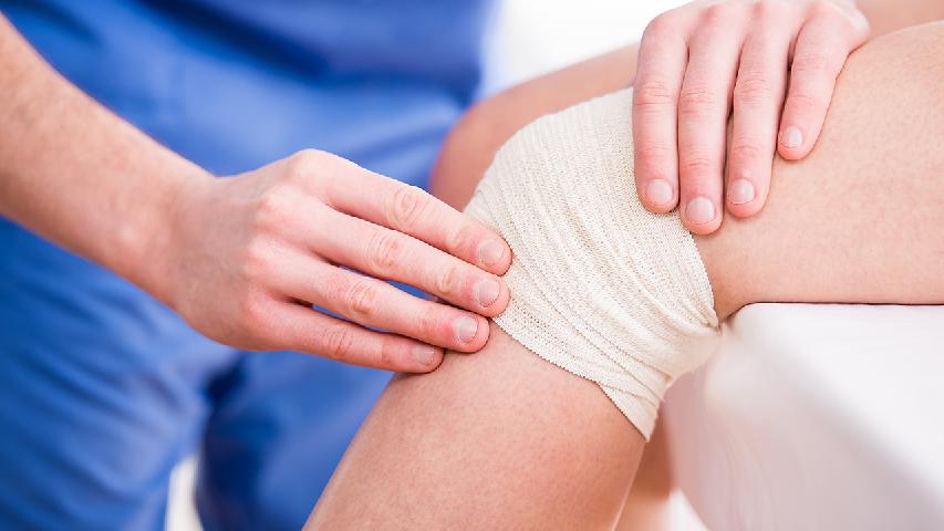 对于秋冬季节骨质增生专家给出的预防措施