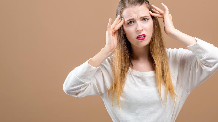 经期头痛是怎么回事? 为什么月经来时会头痛?