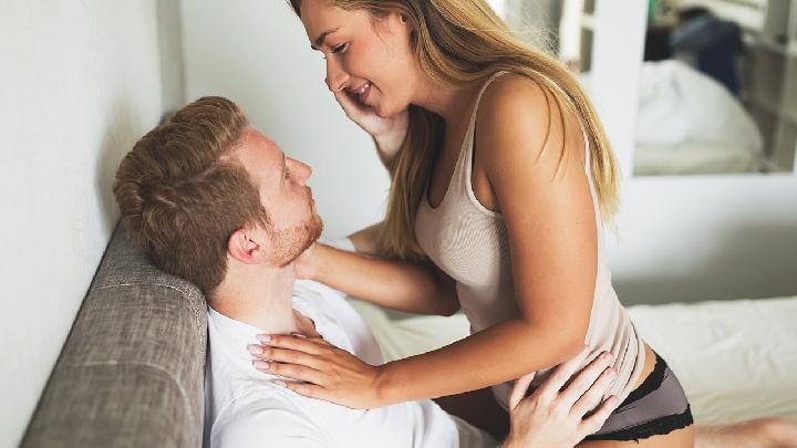 性生活中亲吻有什么用 11个亲吻技巧激活性爱欲望