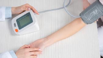 怎样有效缓解高血压 降低高血压危害的6个重要措施