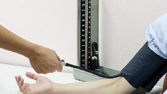 高血压病人怎么测量血压最准 正确测量血压的几个步骤