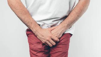 男人前列腺增生伴钙化怎么治疗 男人前列腺增生伴钙化用2方法治疗