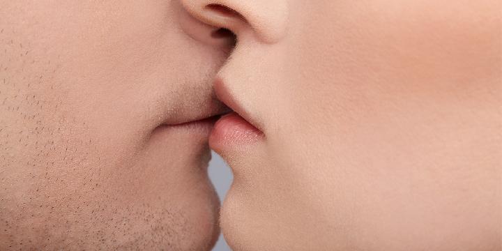 如何读懂男人的两性心理 9种表现证明他喜欢你