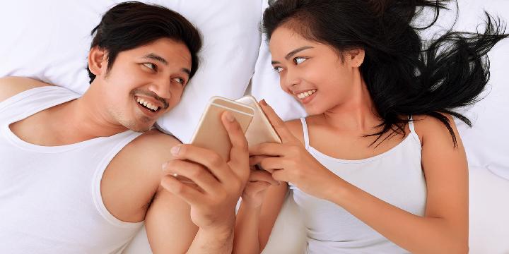 夫妻性爱时亲吻的技巧有哪些 夫妻要尝试更多姿势吗