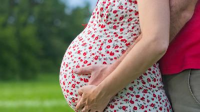 孕妇临产前几天的症状有哪些 孕妇临产前有三个症状