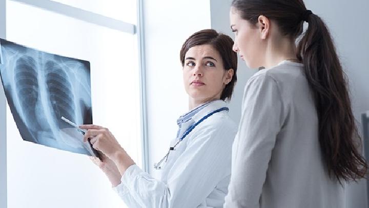 婴儿出现脐疝要怎样护理