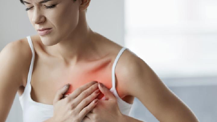 右侧胸口时常刺痛，什么原因？