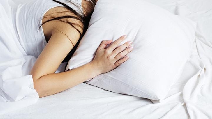 专家讲解女性长期失眠的危害