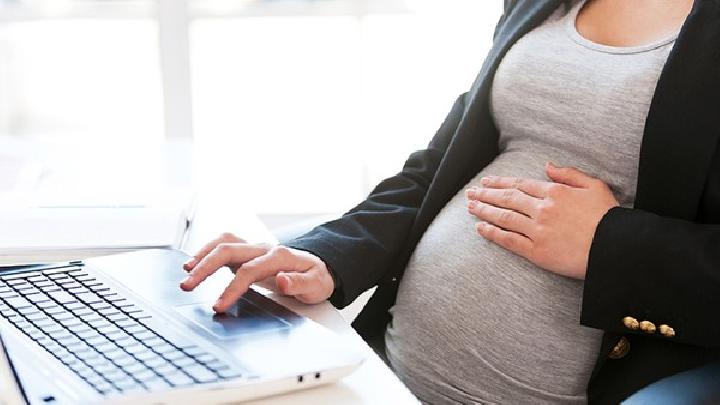 孕晚期怎么减轻顺产的痛苦到了孕晚期要注意什么