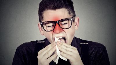 過敏性鼻炎是由什么原因引起的?