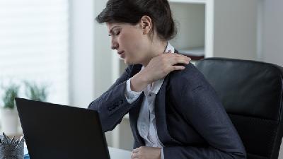 强直性脊柱炎的症状有哪些?