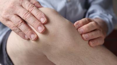 膝盖骨刺患者应该注意什么?