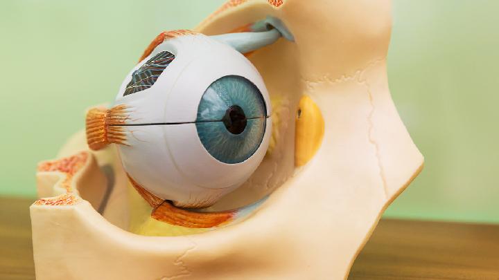 干眼症患者如何保持眼睛湿润