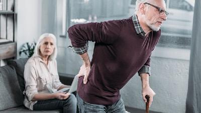 腰椎間盤突出比較重要的癥狀是什么