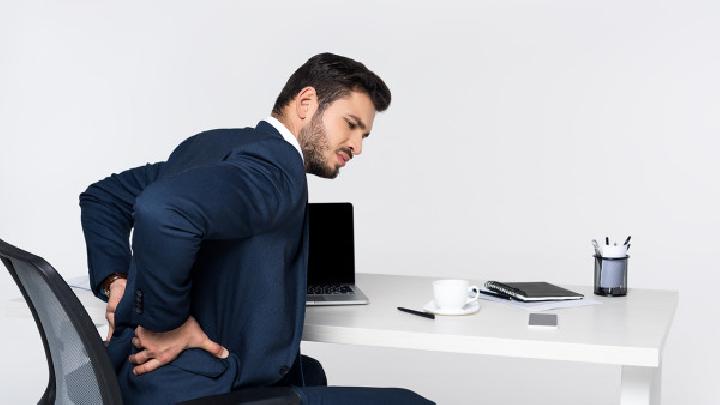 強直性脊柱炎的病因是什么呢？