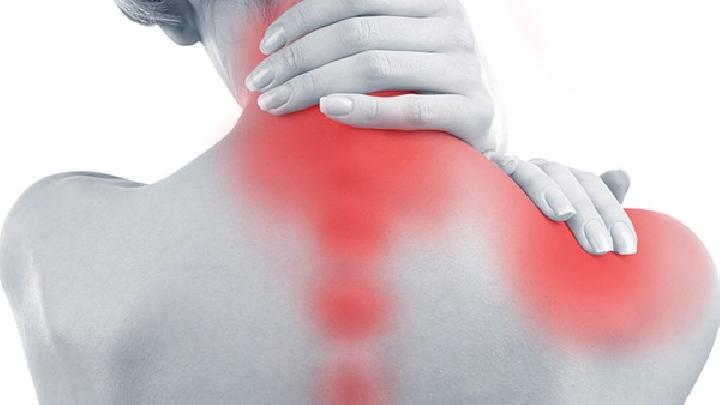 肩周炎的症状具体有哪些呢？