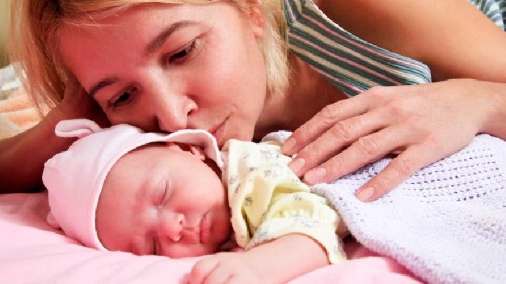 如何与新生儿做抚触新生儿做抚触的手法须知