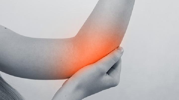 重症肌无力临床症状可能会出现上睑下垂